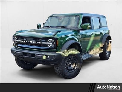 New 2025 Ford Bronco Outer Banks w/ Sasquatch Package