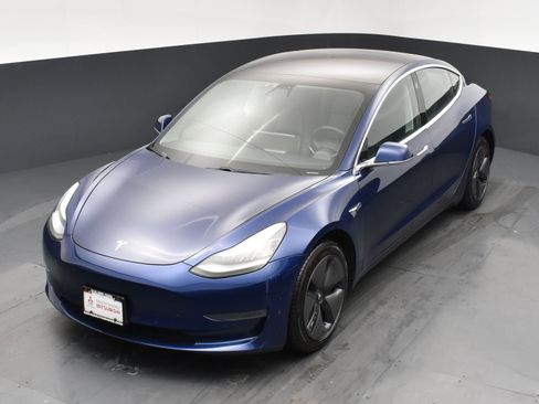 Used 2018 Tesla Model 3 Long Range image 17