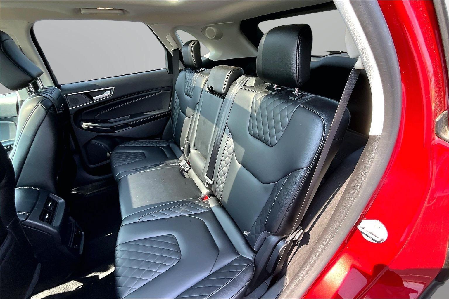 Certified 2023 Ford Edge Titanium AWD/4WD image 18