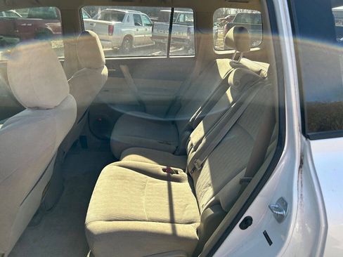 Used 2008 Toyota Highlander Sport w/ Tow Pkg AWD/4WD image 15