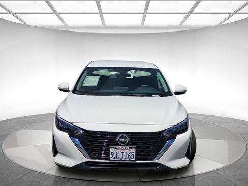 Used 2024 Nissan Sentra SV FWD image 8