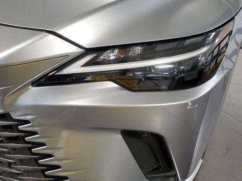 Used 2023 Lexus RX 350 Premium w/ Accessory Package AWD/4WD image 28