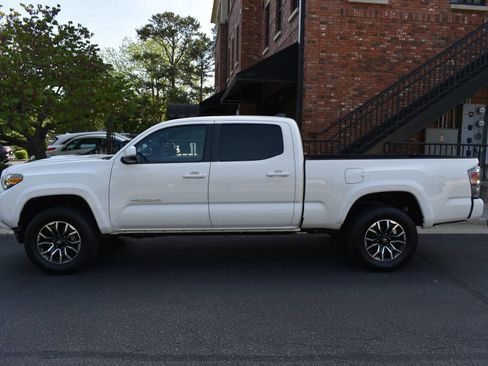 Used 2021 Toyota Tacoma TRD Sport image 4