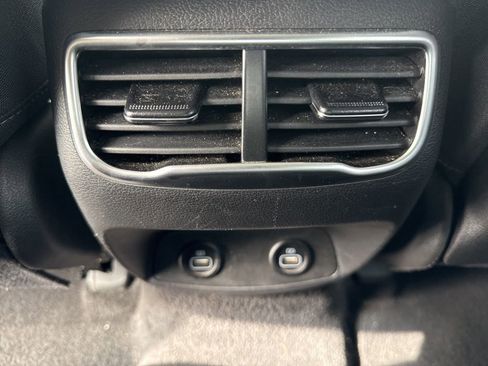 Used 2023 Hyundai Santa Fe SEL image 19