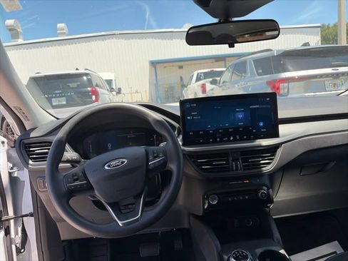 Used 2025 Ford Escape Active w/ Tech Pack #1 FWD image 11
