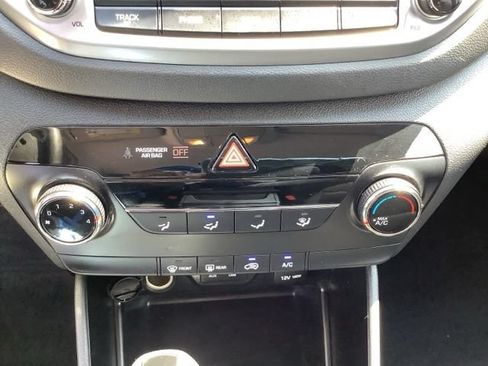 Used 2017 Hyundai Tucson SE w/ SE Popular Package 02 AWD/4WD image 30