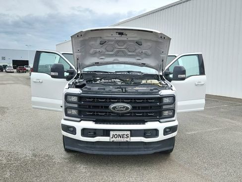 Used 2023 Ford F250 Lariat w/ Lariat Ultimate Package AWD/4WD image 11