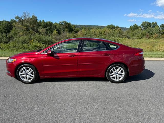Used 2016 Ford Fusion SE FWD image 5