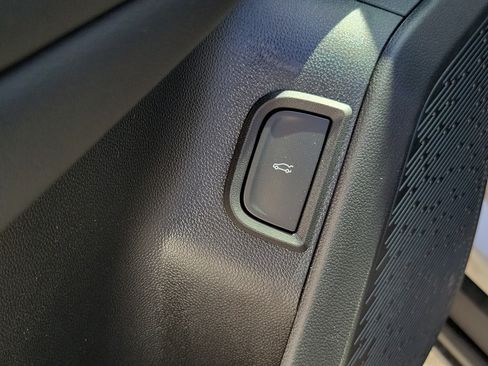 New 2026 GMC Terrain Elevation w/ Elevation Premium Package FWD image 19