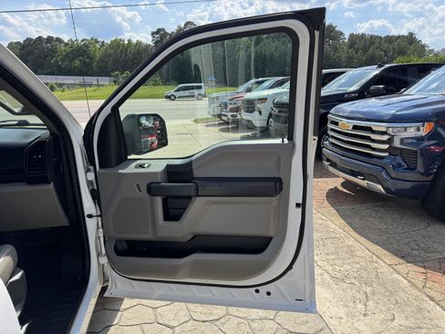 Used 2019 Ford F150 XL w/ Equipment Group 101A Mid RWD image 10
