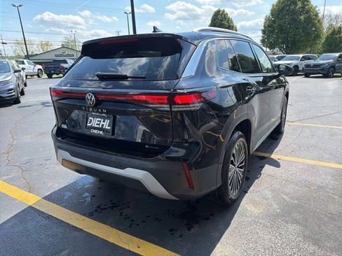 New 2025 Volkswagen Tiguan S AWD/4WD image 6