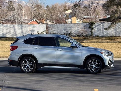 Used 2020 BMW X1 sDrive28i FWD image 3