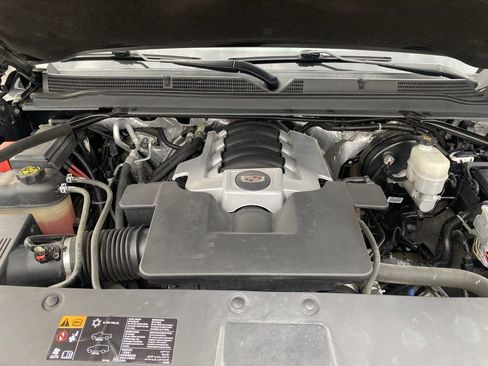 Used 2016 Cadillac Escalade 2WD image 15