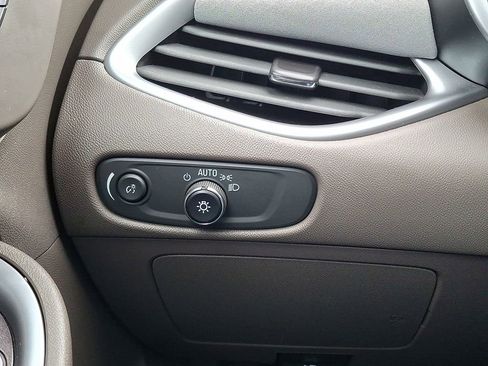 Used 2022 Chevrolet Malibu LS image 27