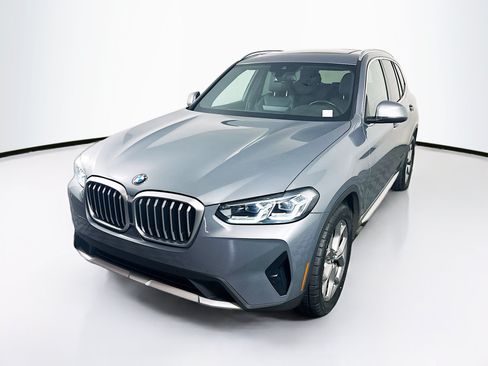 Used 2024 BMW X3 sDrive30i w/ Convenience Package RWD image 3