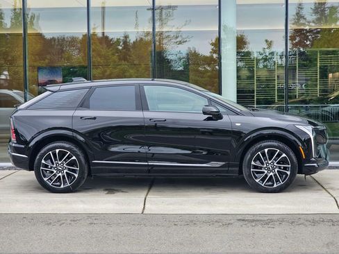 New 2026 Cadillac Optiq Sport 1 AWD/4WD image 6