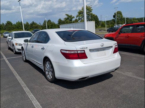 Used 2008 Lexus LS 460 RWD image 4