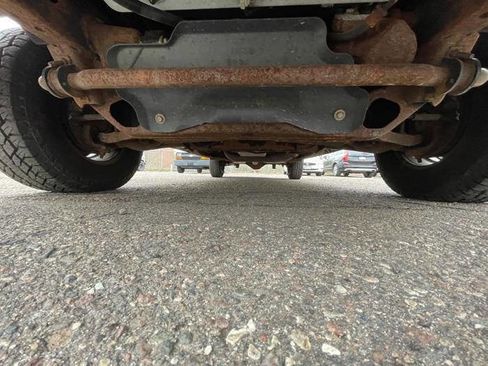 Used 2016 Chevrolet Express 2500 image 20