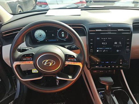 Used 2024 Hyundai Tucson SEL FWD image 6