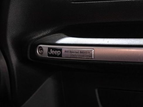Used 2012 Jeep Wrangler Unlimited Rubicon AWD/4WD image 30