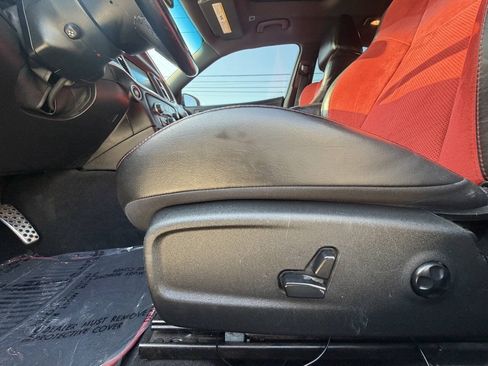 Used 2019 Dodge Charger Scat Pack w/ Plus Group RWD image 9