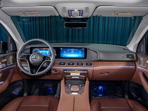 New 2026 Mercedes-Benz GLS 450 4MATIC image 14