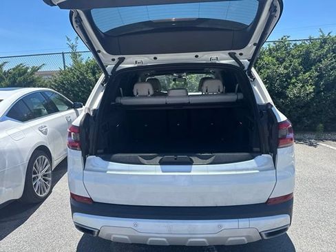Used 2021 BMW X5 xDrive40i w/ Executive Package AWD/4WD image 9
