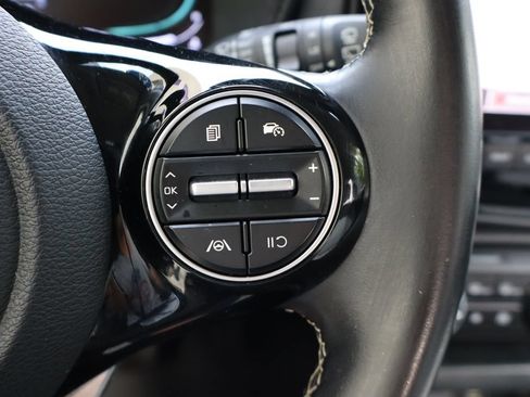 Used 2023 Kia Soul GT-Line FWD image 20
