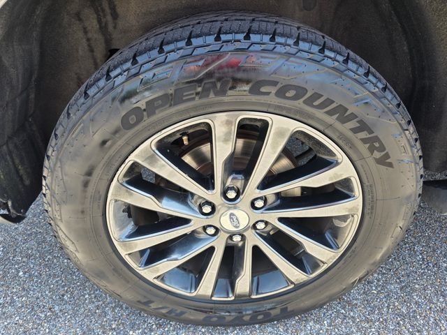 Used 2021 Ford Expedition Limited RWD image 9