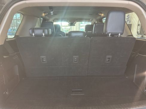 Used 2024 Ford Expedition XLT image 27