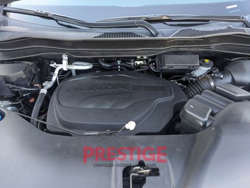Used 2019 Honda Pilot Touring image 34