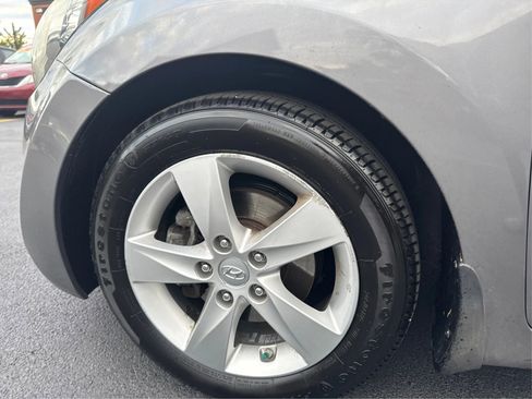 Used 2013 Hyundai Elantra GLS w/ Preferred Pkg image 21