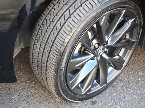 Certified 2024 Toyota Corolla SE image 11