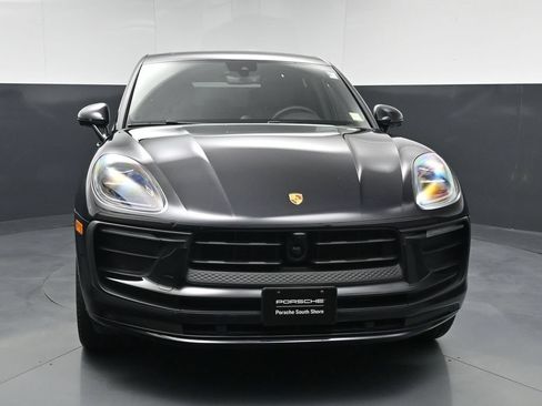 Certified 2025 Porsche Macan AWD/4WD image 15