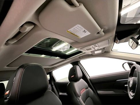 New 2026 Nissan Kicks SR w/ SR Premium Package image 34