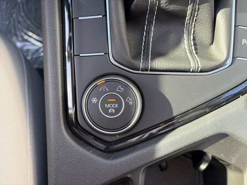 New 2026 Volkswagen Taos SE AWD/4WD image 31