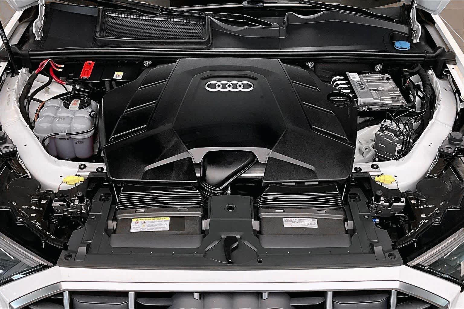 Used 2023 Audi Q7 3.0T Premium Plus w/ Premium Plus Package AWD/4WD image 30