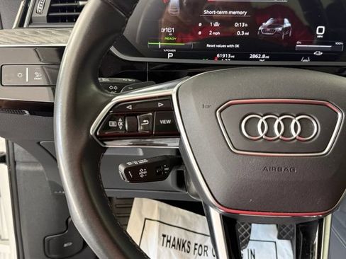 Used 2022 Audi e-tron Premium Plus w/ Premium Plus Package AWD/4WD image 42
