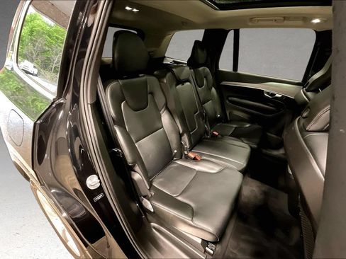 Used 2023 Volvo XC90 B5 Core AWD/4WD image 25