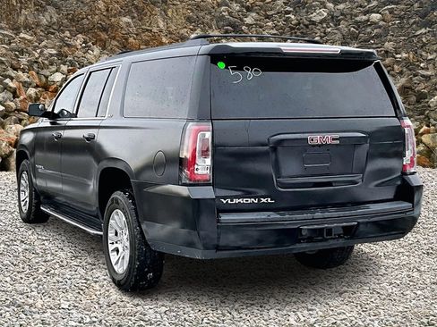 Used 2019 GMC Yukon XL SLT image 10