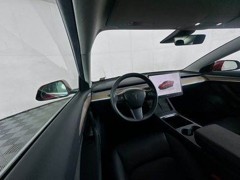 Used 2023 Tesla Model 3 Standard Range image 17