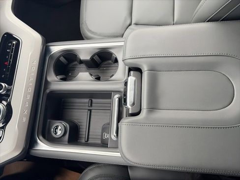 New 2026 Ford Expedition Max Active image 25