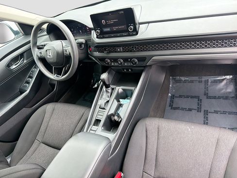 Certified 2024 Honda Accord LX image 32