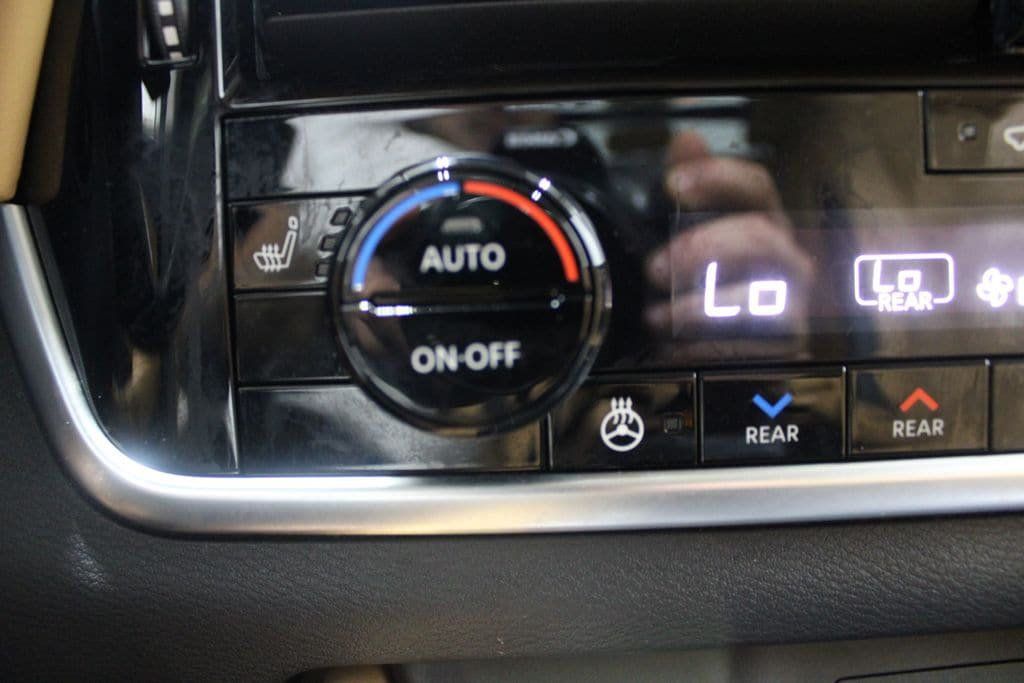 Used 2023 Nissan Rogue Platinum w/ Platinum Premium Package AWD/4WD image 30