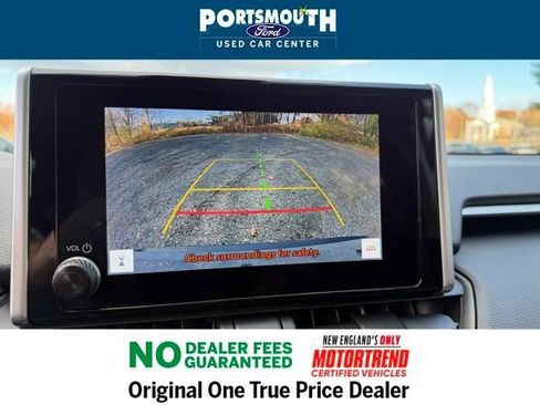Used 2024 Toyota RAV4 XLE image 9