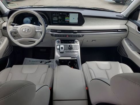 Used 2024 Hyundai Palisade Calligraphy FWD image 17