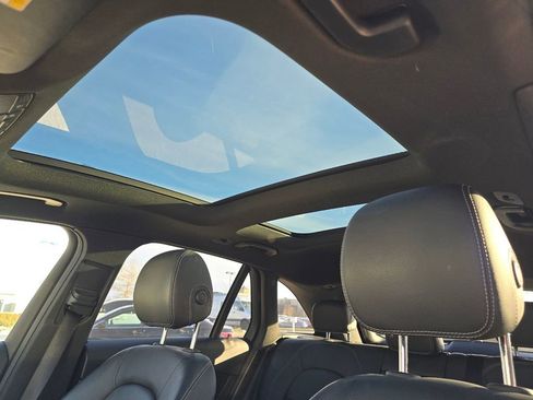 Certified 2018 Mercedes-Benz GLC 300 4MATIC image 3