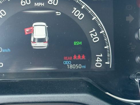 Used 2023 Toyota RAV4 XLE FWD image 24