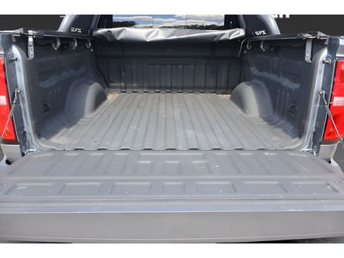 Used 2019 Chevrolet Colorado ZR2 w/ ZR2 Dusk Special Edition AWD/4WD image 17