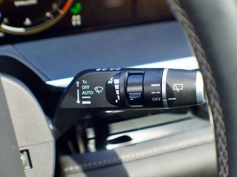 Used 2025 INFINITI QX80 Sensory AWD/4WD image 25